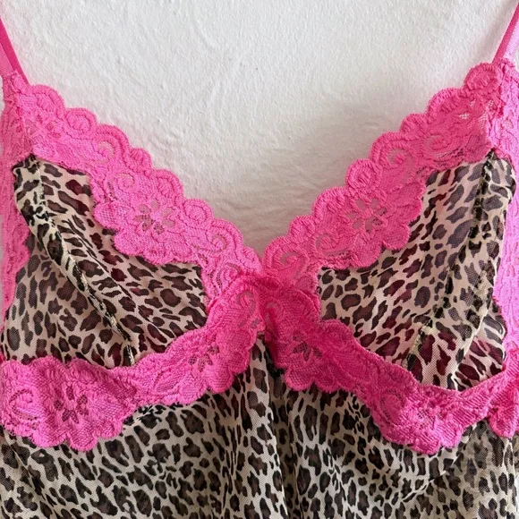 SOLD Y2K Rampage Leopard Print Mesh Cami Top With Pink Lace Trim Size L - Picture 2 of 5